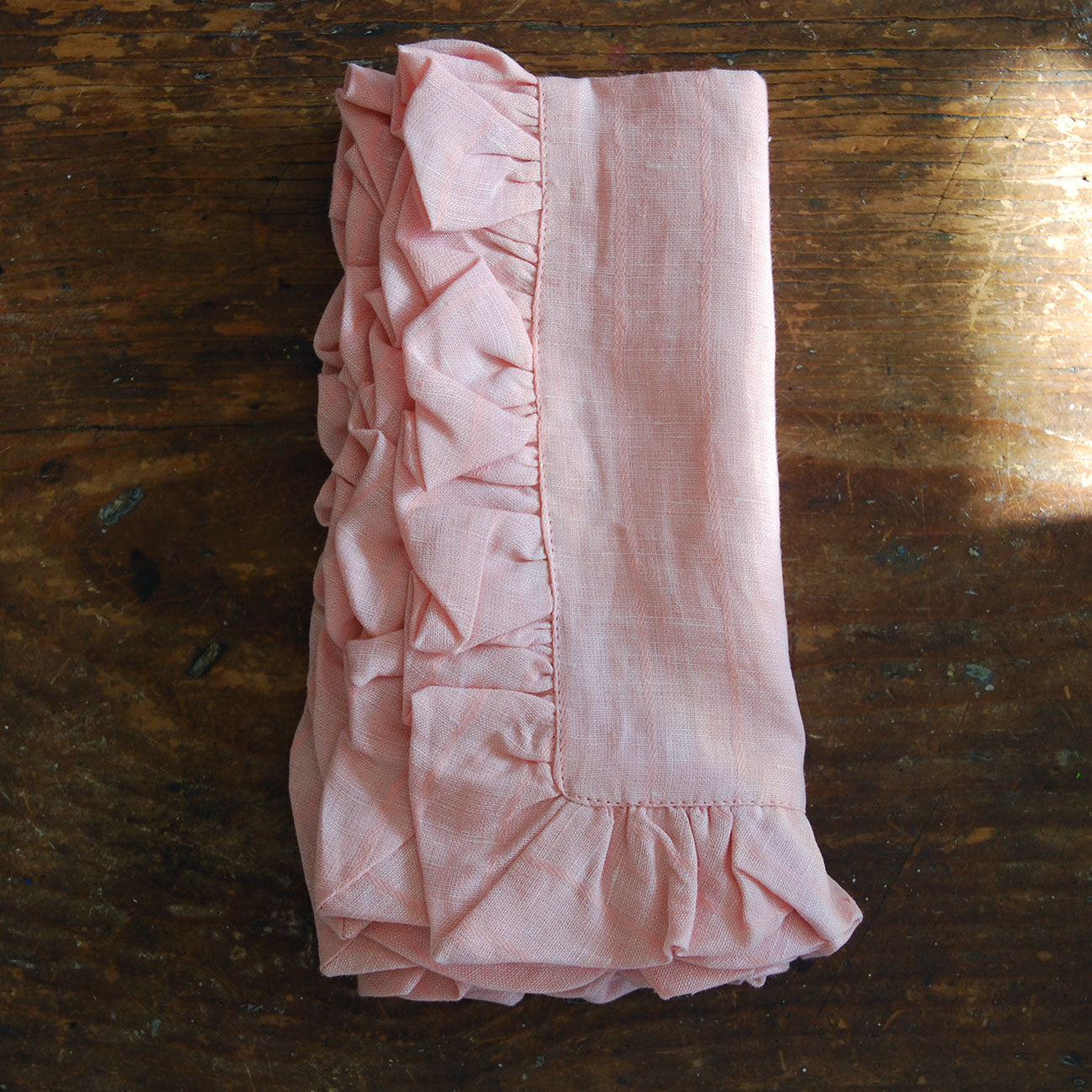 Ruffle Edge Napkin Pair - Damask Pink